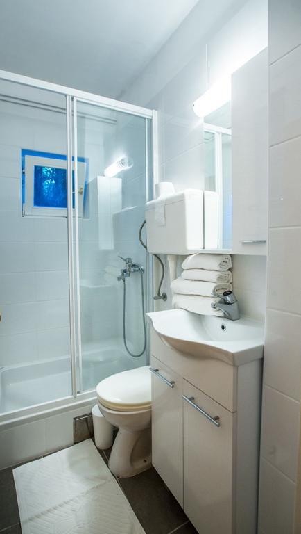 Lucija Apartment Kampor Luaran gambar