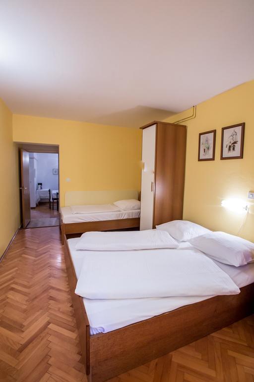 Lucija Apartment Kampor Luaran gambar
