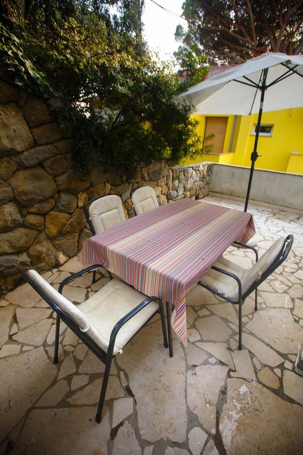 Lucija Apartment Kampor Luaran gambar